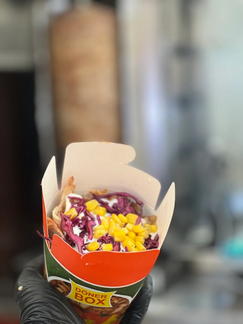 Istanbul Kebab Pizza · Photos 5