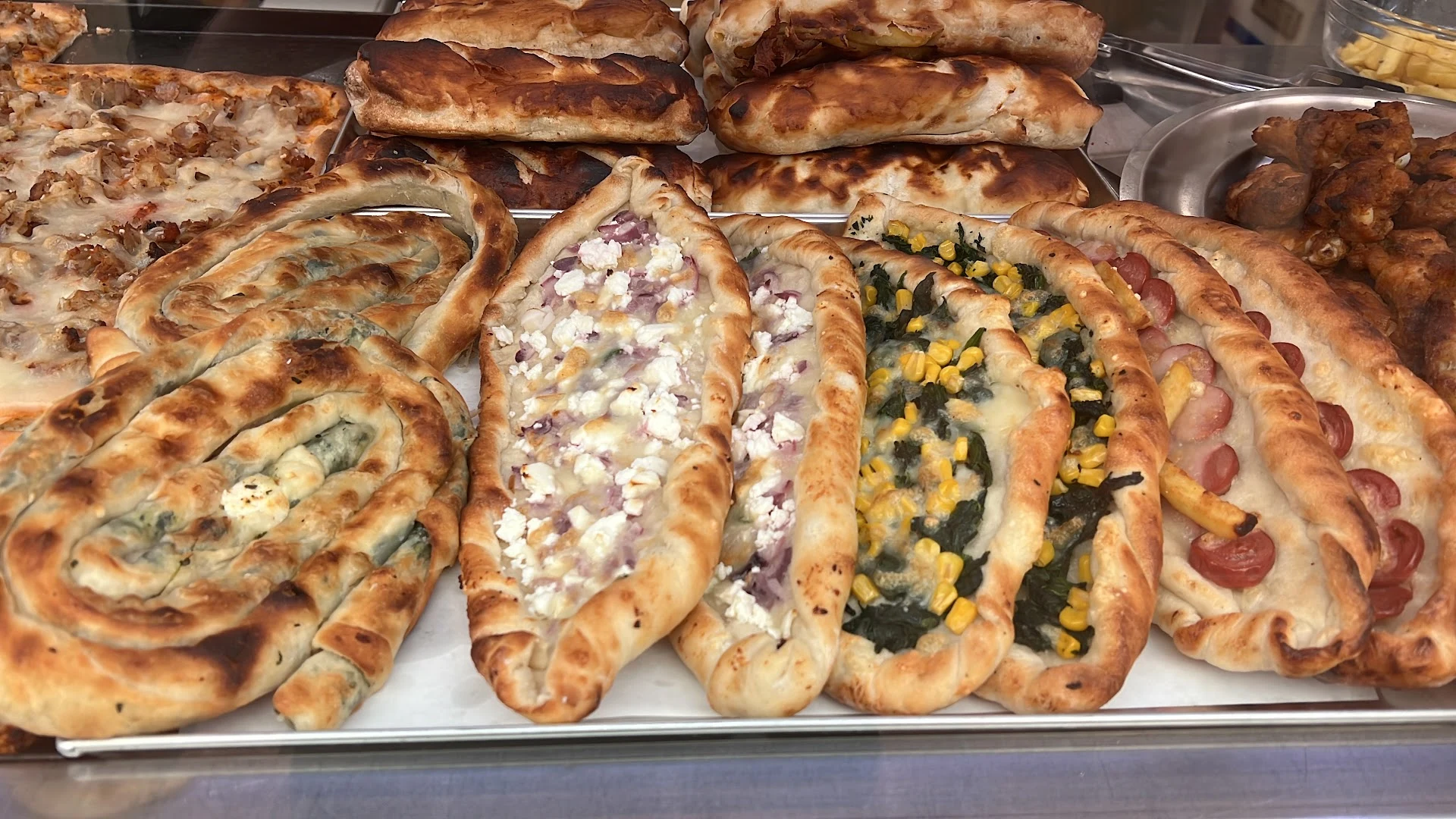 Istanbul Kebab Pizza · Photos 3
